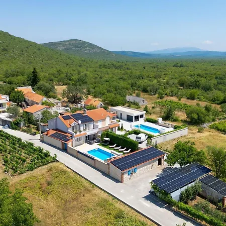 Вилла Peaceful Valley Sestanovac