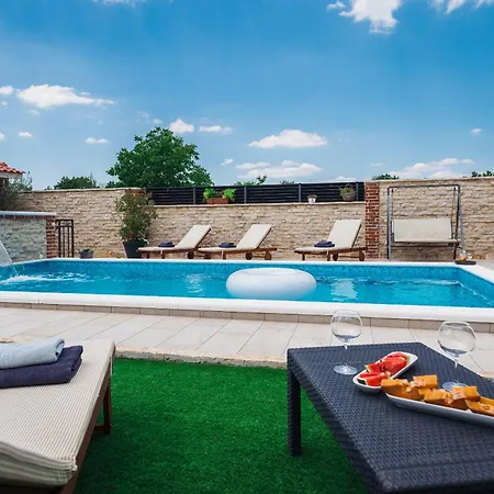 Peaceful Valley Villa Šestanovac